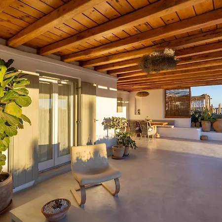 Mykonian Ode With Stunning Sunrise & Sunset Views Psarrou