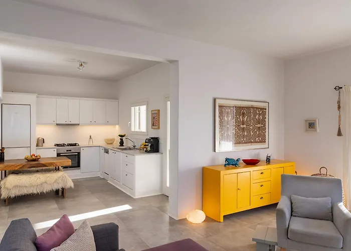 Mykonian Ode With Stunning Sunrise & Sunset Views Willa Psarrou