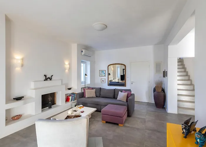 Mykonian Ode With Stunning Sunrise & Sunset Views Psarrou