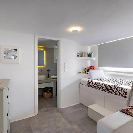 Mykonian Ode With Stunning Sunrise & Sunset Views Pszarú